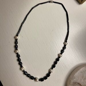 Bead/Pearl Necklace
